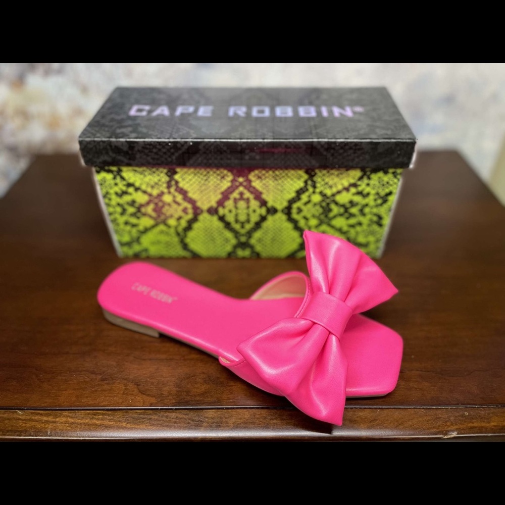 Sandals brand new $24